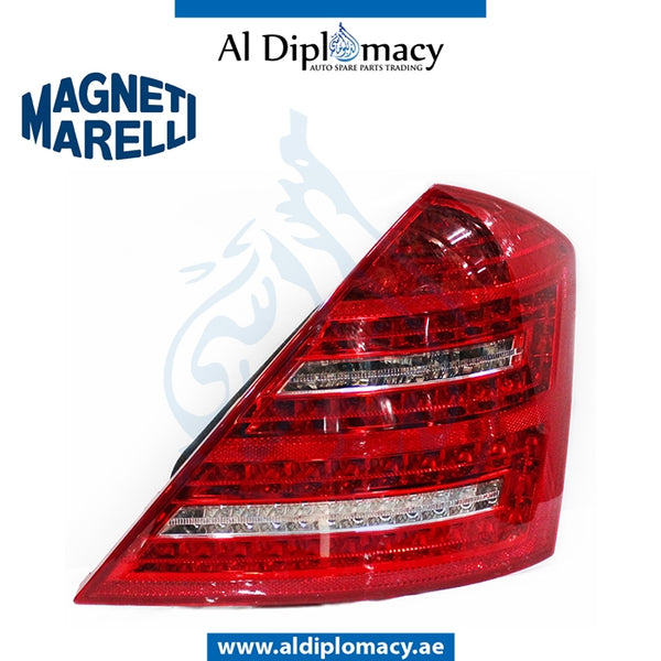 Right Stoplight, 715011072002 for Mercedes-Benz S Class W221 (2006-2013) models, Part Number MM-2218201464